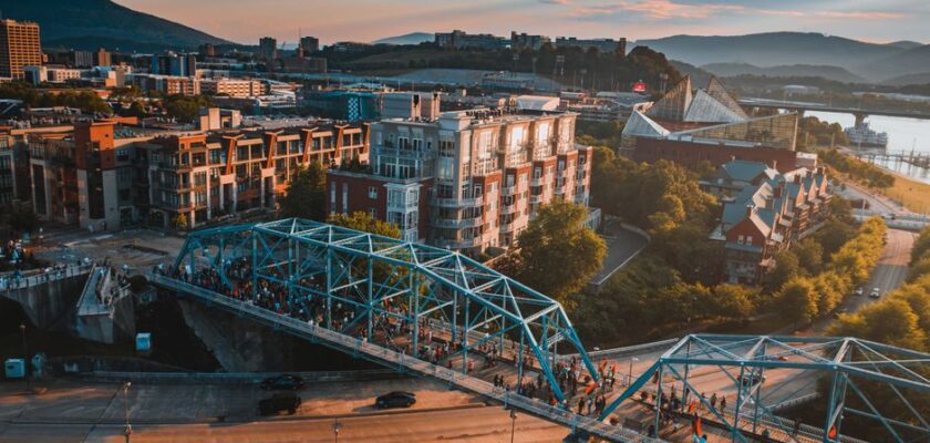The Chattanooga Smart Money Guide: How to Save Big on Housing, Bills, and More